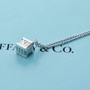 Tiffany & Co Atlas Cube Pendant Necklace Sterling Silver 925 Adjustable 16–18”